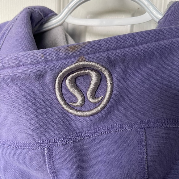 Lululemon Scuba hoodie, size 4 - Picture 6 of 6